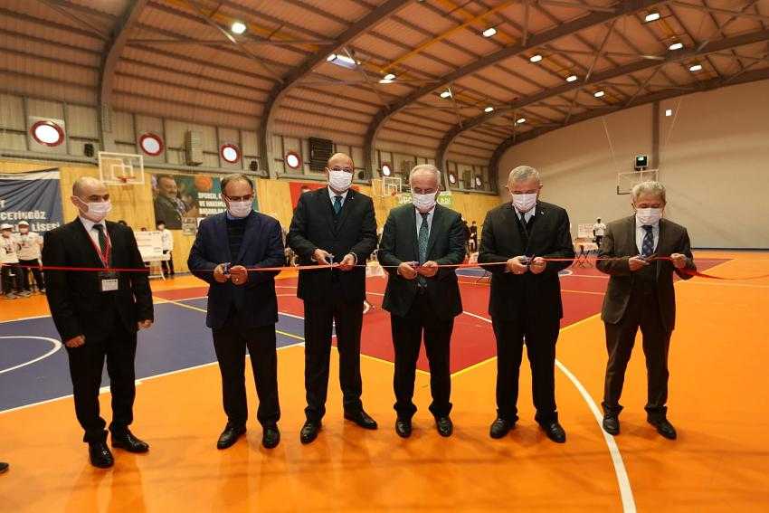 DERİNCE'DE TÜBİTAK BİLİM FUARI
