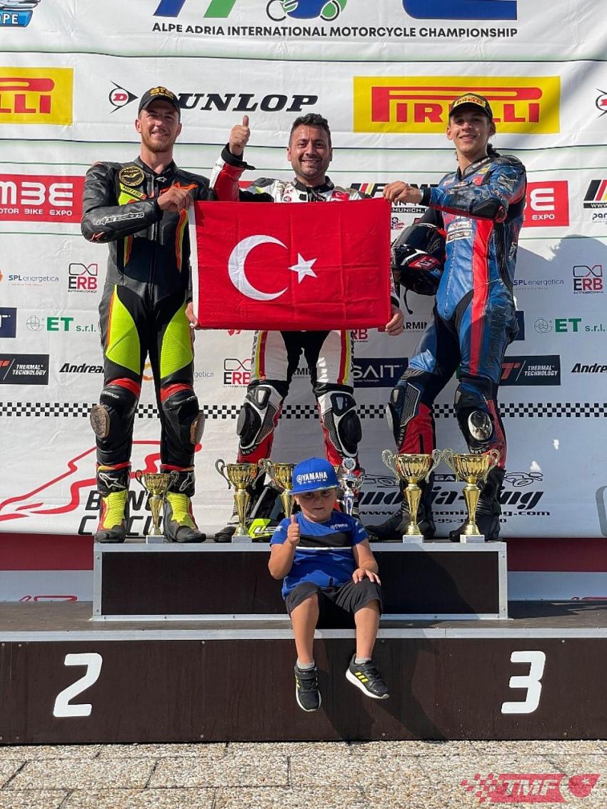 BAŞİSKELELİ SPORCU KADİR ERBAY’DAN ÇEKYA’DA BÜYÜK BAŞARI